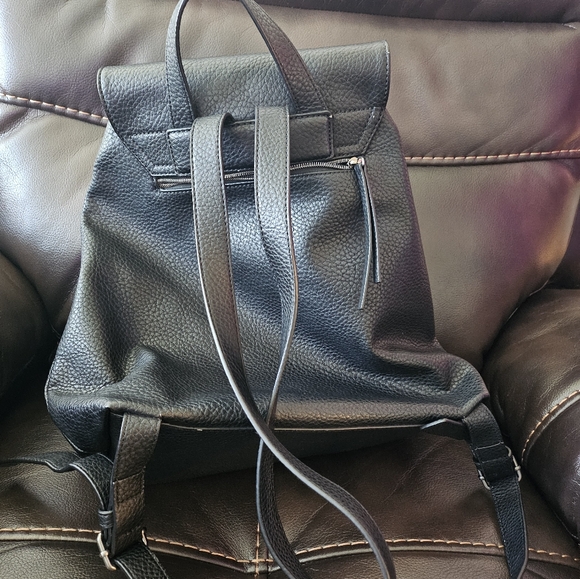 Calvin Klein backpack - Picture 3 of 7